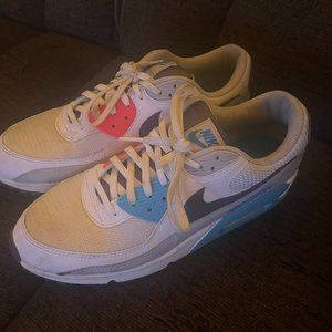 Nike Air Max 90